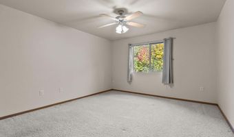 3325 N CASALOMA Dr 39, Appleton, WI 54913