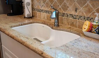 216 Wendhurst Ct, Apex, NC 27502
