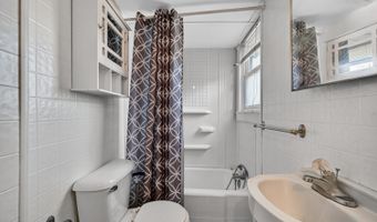 201 Walker Ave, Aurora, IN 47001