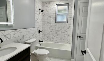 170 W 10TH St 1, Bayonne, NJ 07002