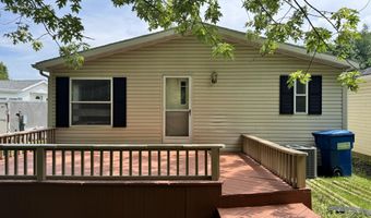 829 Savannah River Dr, Adrian, MI 49221
