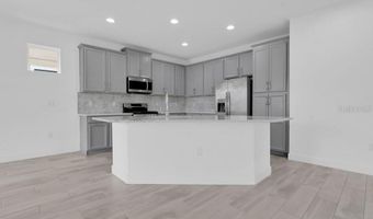 6214 SEA AMBER Ln, Apollo Beach, FL 33572