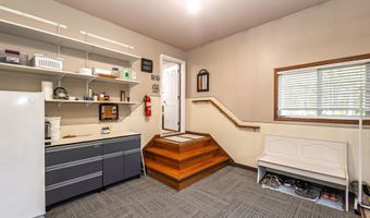 2111 Robins Nest SE, Alexandria, MN 56308