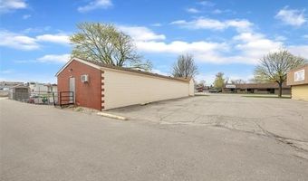 5043 Allen Rd, Allen Park, MI 48101
