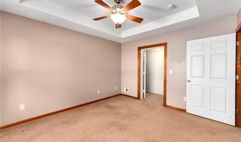 15628 Landauer Cir, Basehor, KS 66007