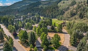 860 Deer Blvd, Avon, CO 81620