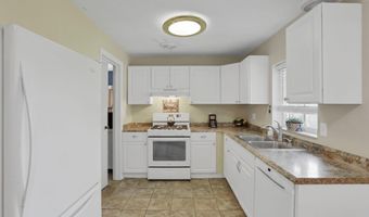 1205 Kenwick Rd, Columbus, OH 43209