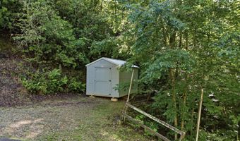 192 Kaiulani Ln, Andrews, NC 28901