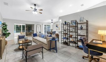 303 LAKEWAY Ln, Apollo Beach, FL 33572