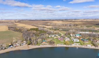 3661 Coves North Dr, Chester, SD 57016