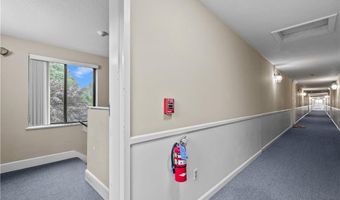 66 Girard Ave 114, Newport, RI 02840