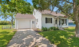 1317 DIVISION St, Algoma, WI 54201