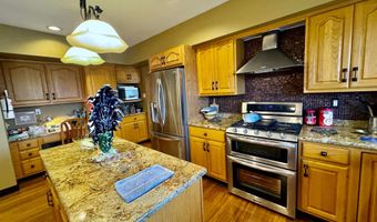 16 Lagoon Blvd, Brigantine, NJ 08203