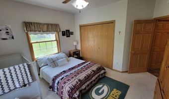 635 LAURISA Ln, Antigo, WI 54409
