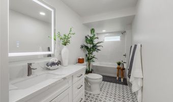 121 Kaha St, Kailua, HI 96734