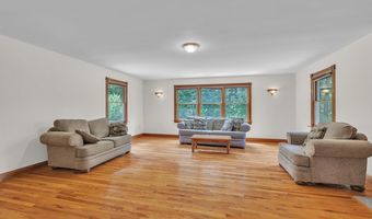192 Palmer Rd, Chaplin, CT 06235
