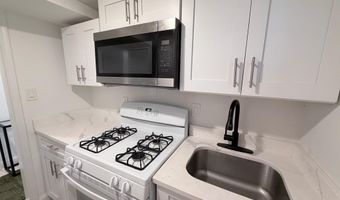 805 MALCOLM X Ave SE, Washington, DC 20032