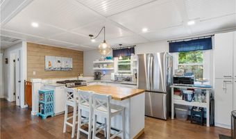 44 Highbank Ave, North Kingstown, RI 02852