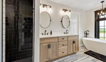 6129 NE Sherman Dr, Ankeny, IA 50021