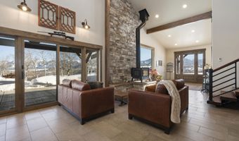 440 STRAWBERRY HILLS Dr, Bedford, WY 83112