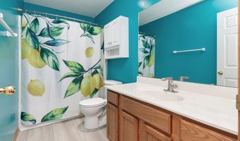 1102 9th Ave SE, Altoona, IA 50009