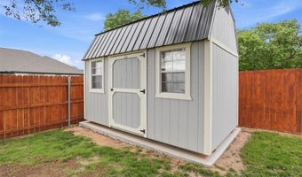 1204 Wendy Ln, Altus, OK 73521