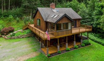 4 Spruce Mountain Trl, Danbury, CT 06810