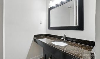 2528 Arnold Dr, Charlotte, NC 28205