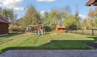 1510 Luce Ct, Alma, MI 48801