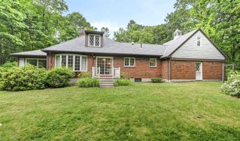28 Buttonwood Rd, Bedford, NH 03110