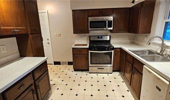 1208 Westshore Dr, Ashtabula, OH 44004