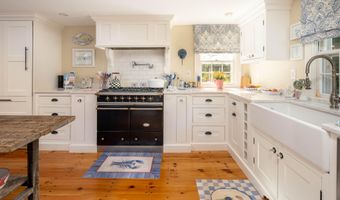 3625 Main St, Barnstable, MA 02630