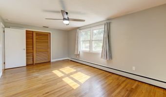 136 Juniper Ln, Berlin, CT 06037
