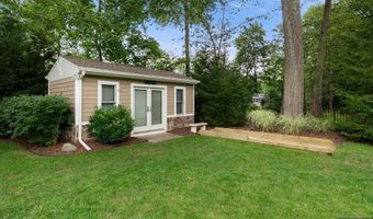 7 Newton Pl, Allendale, NJ 07401