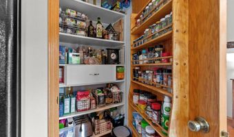 W5982 STRAWFLOWER Drive, Appleton, WI 54915