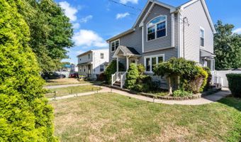 3 N Smith St N, Avenel, NJ 07001