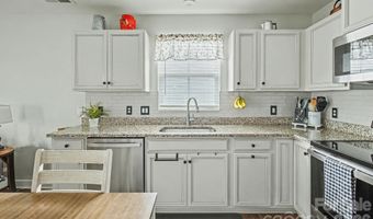 2231 Hemming Way, Boiling Springs, SC 29316