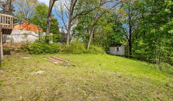 34 Fairlawn St, Bristol, CT 06010