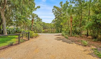 110 Coosaw Club Dr, Beaufort, SC 29907