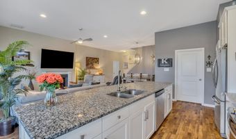 15 Woodchuck Dr, Barnegat, NJ 08005