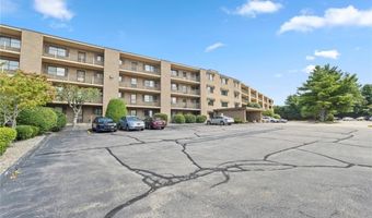 650 E Greenwich Ave 2-103, West Warwick, RI 02893