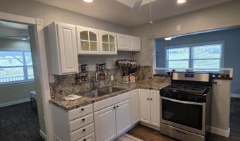 911 LINN St, Atlantic, IA 50022