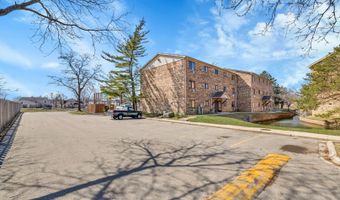 2245 Nichols Rd C, Arlington Heights, IL 60004