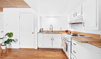 126 2ND St, Lewes, DE 19958