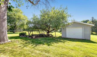 N9598 NOE Road, Appleton, WI 54915