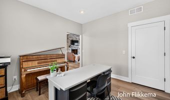 8326 Tantrum Dr, Allendale, MI 49401