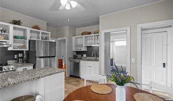 48 Constitution St 1, Bristol, RI 02809