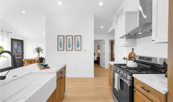 351 Vista Pl, Los Angeles, CA 90042