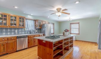 13633 U.S. 62, Ash Flat, AR 72513