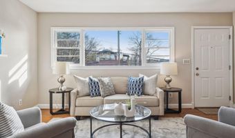 2924 S GRANT St, Arlington, VA 22202
